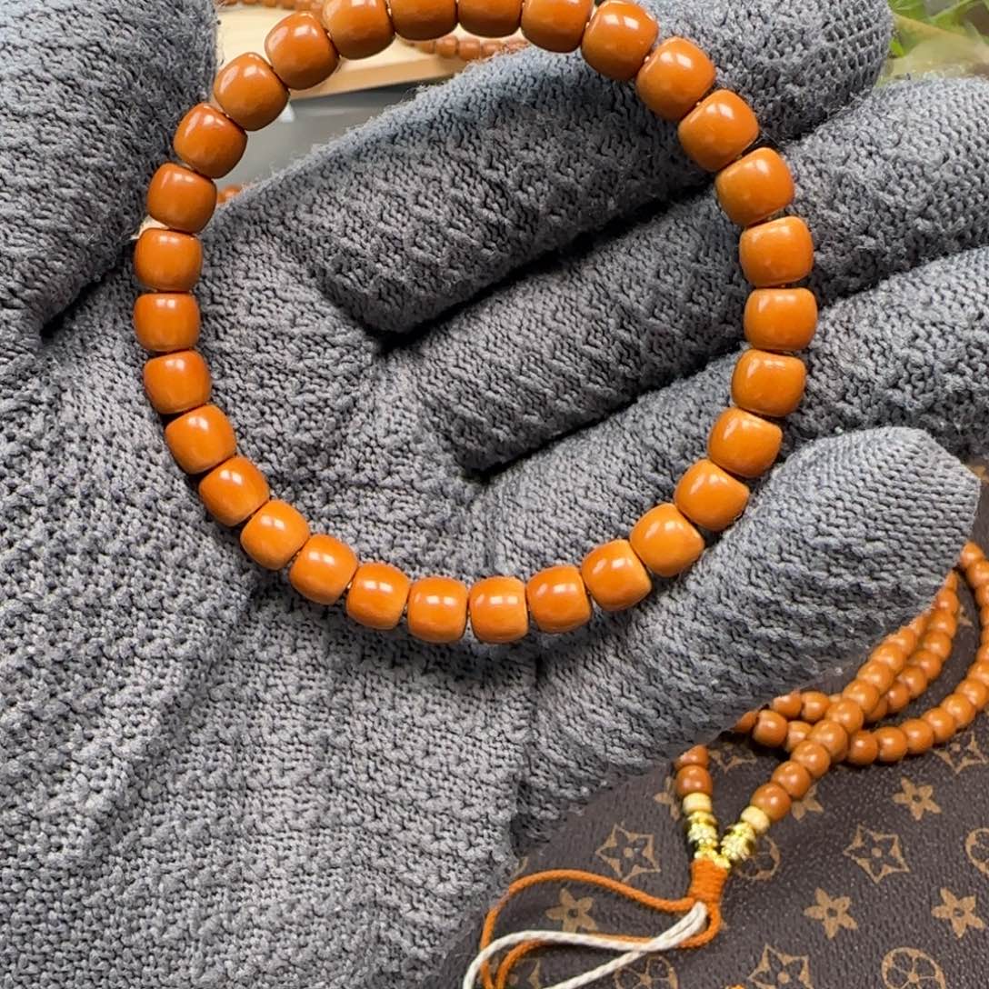 吊坠橄榄核老挝7.5mm三花面无白单圈