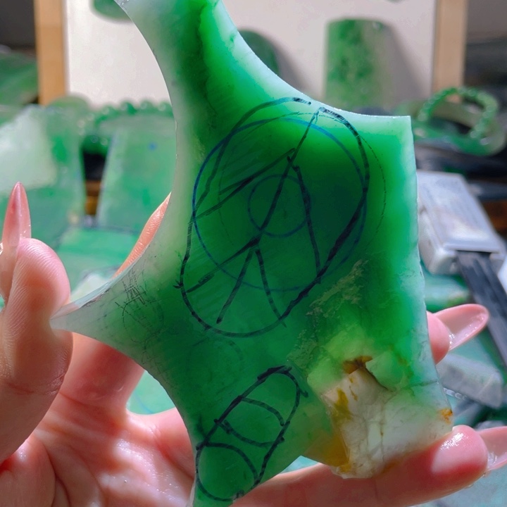 石英质玉未镶嵌珠宝半成品