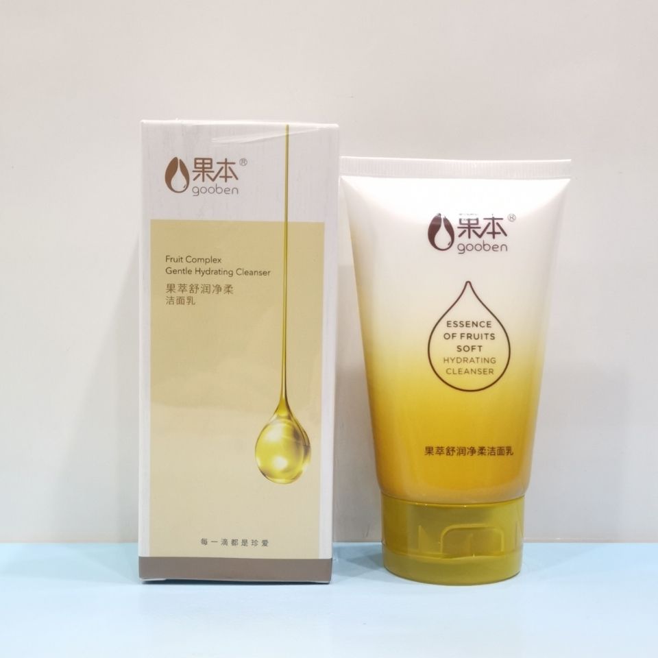 果本果萃舒润净柔控油洁面乳