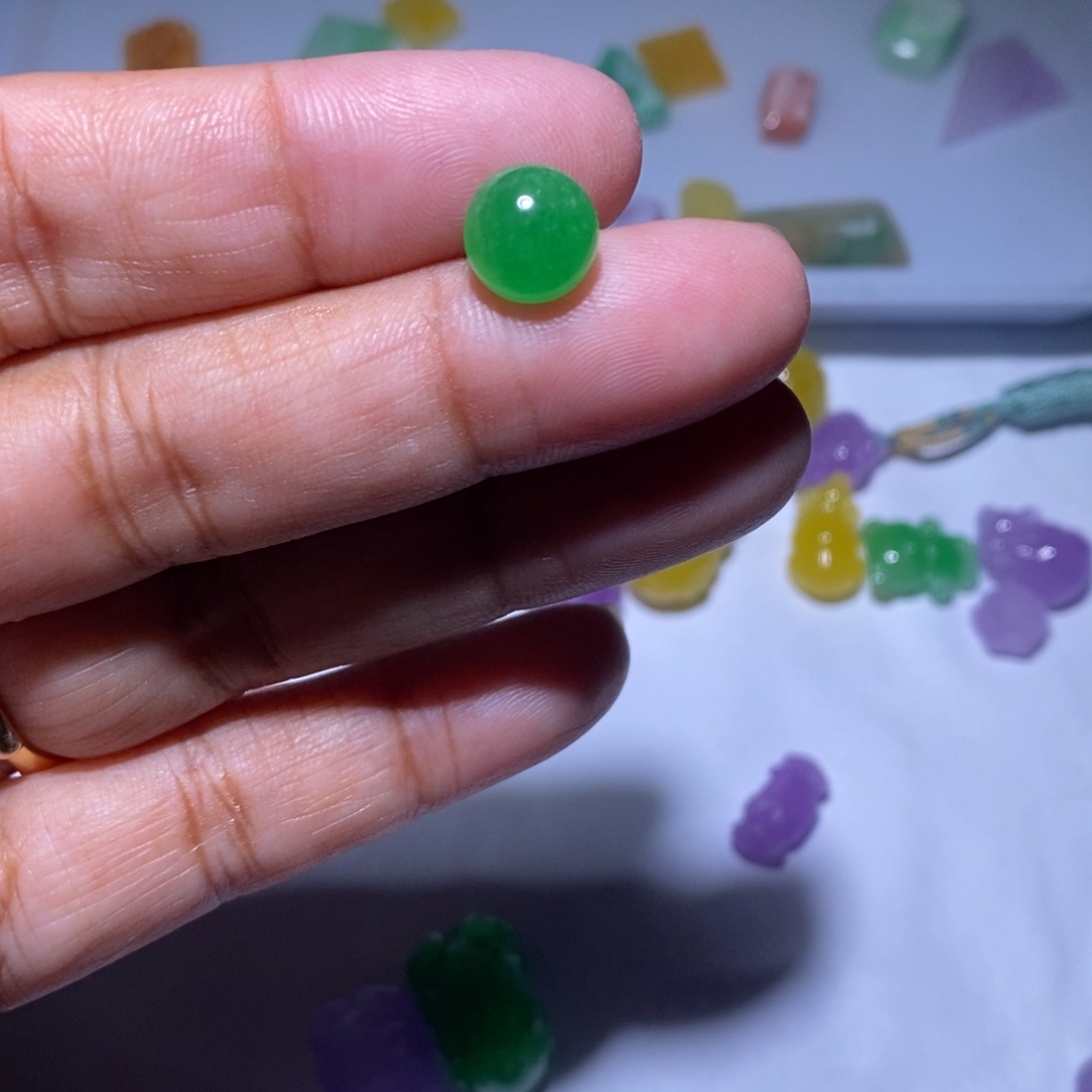 颈饰未镶嵌翡翠悟*