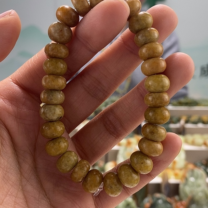 岫岩河磨玉（透闪石质玉）手链未镶嵌