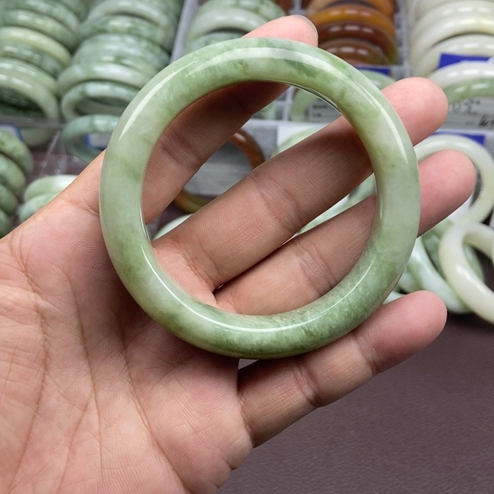 蛇纹石玉未镶嵌手镯海****善