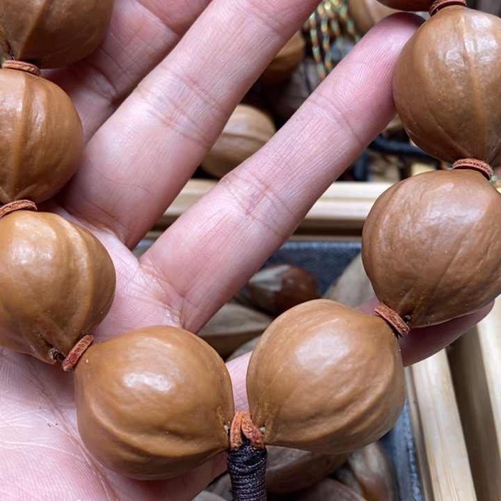 吊坠橄榄核白*水2.4