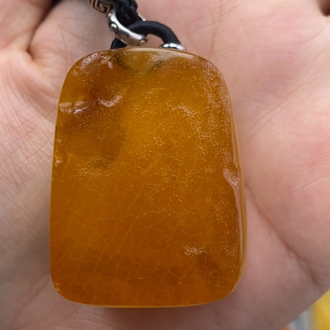 琥珀吊坠(赠链)未镶嵌