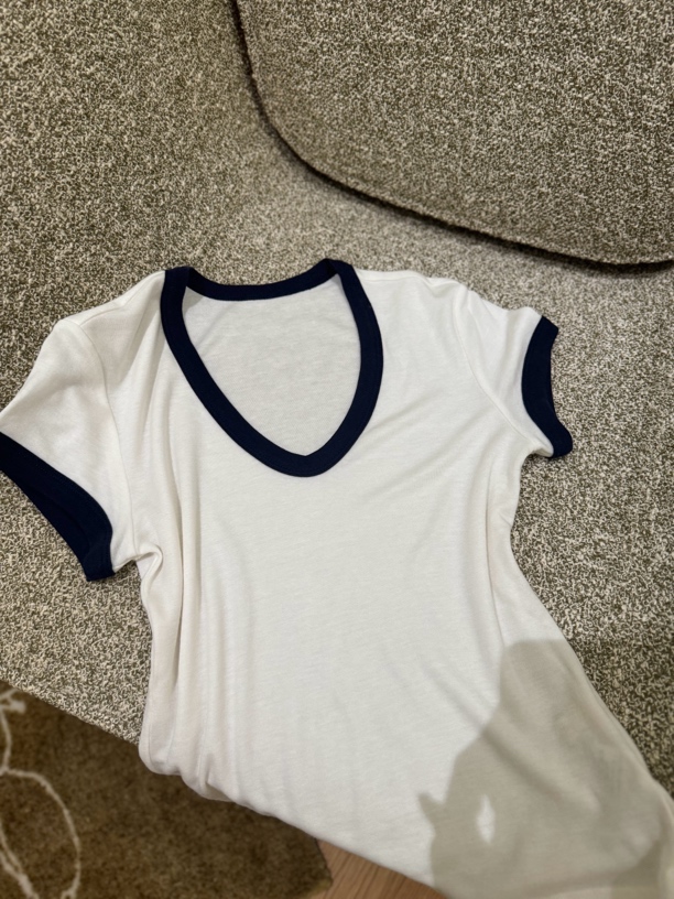 uki studio｜软糯v拼色领T 莱赛尔羊毛