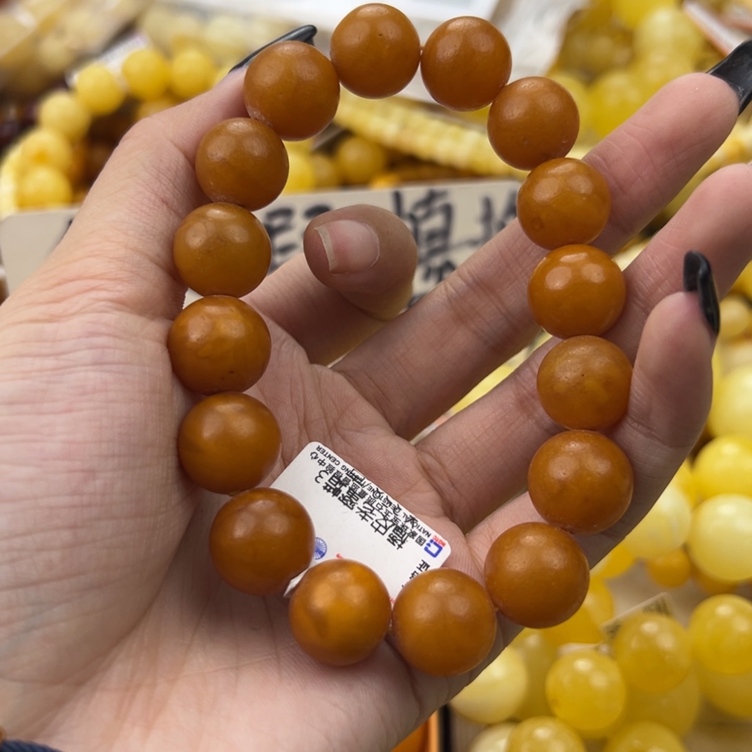 琥珀珠宝奇石未镶嵌