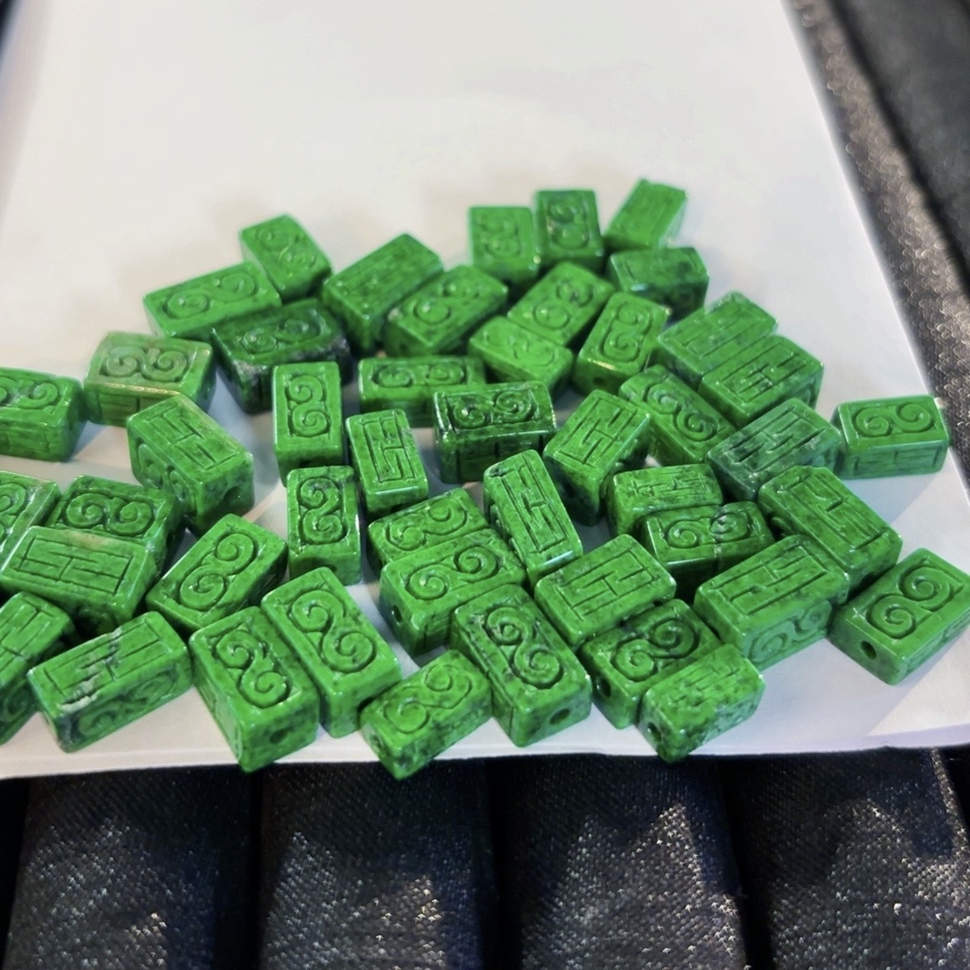 【陌玉精选】天然缅甸A货翡翠雕花满绿精雕路路通一件 多样性发