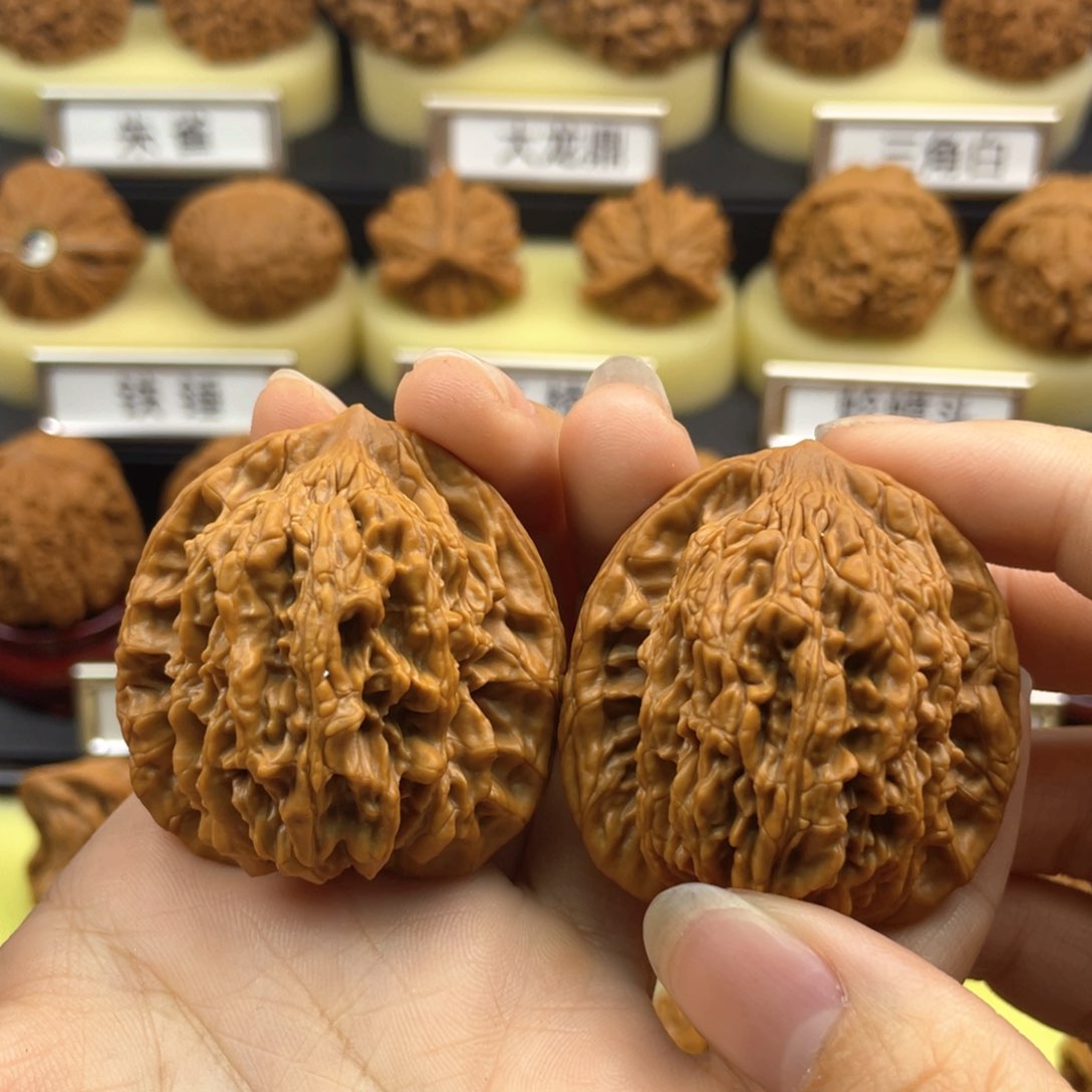 文玩核桃把件虎头43全品902