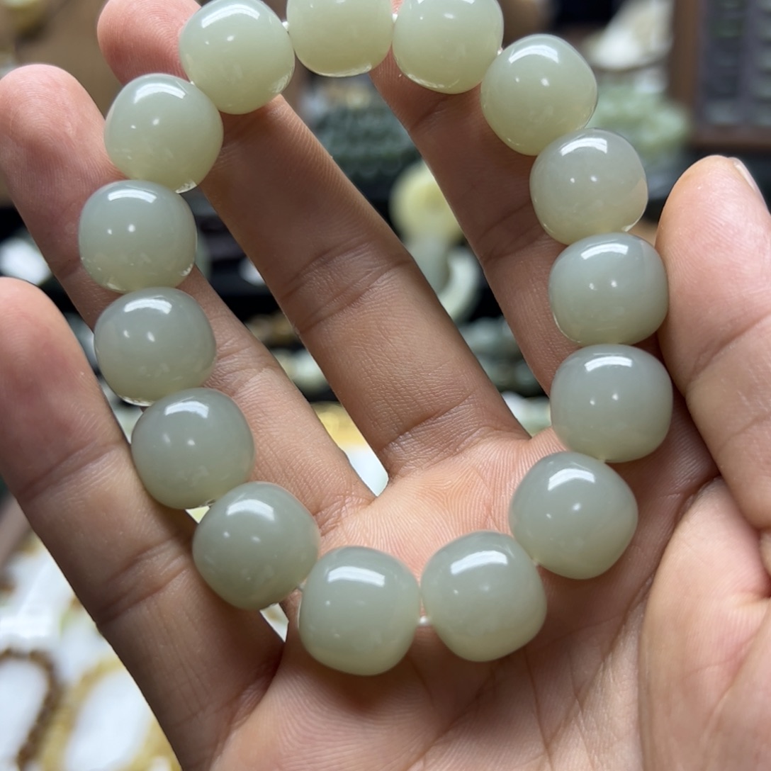 @***财手链未镶嵌和田玉