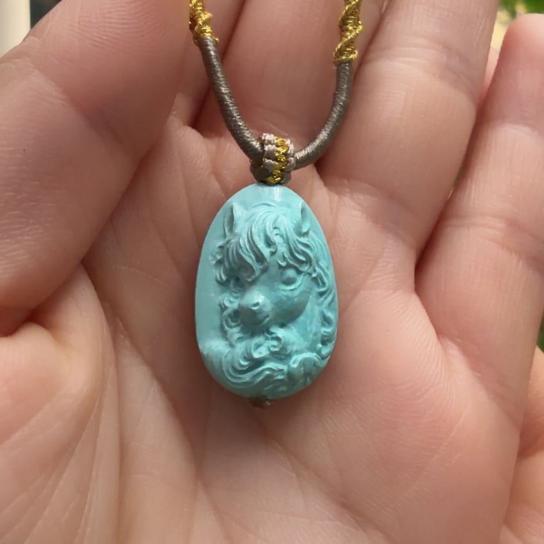 绿松石未镶嵌颈饰