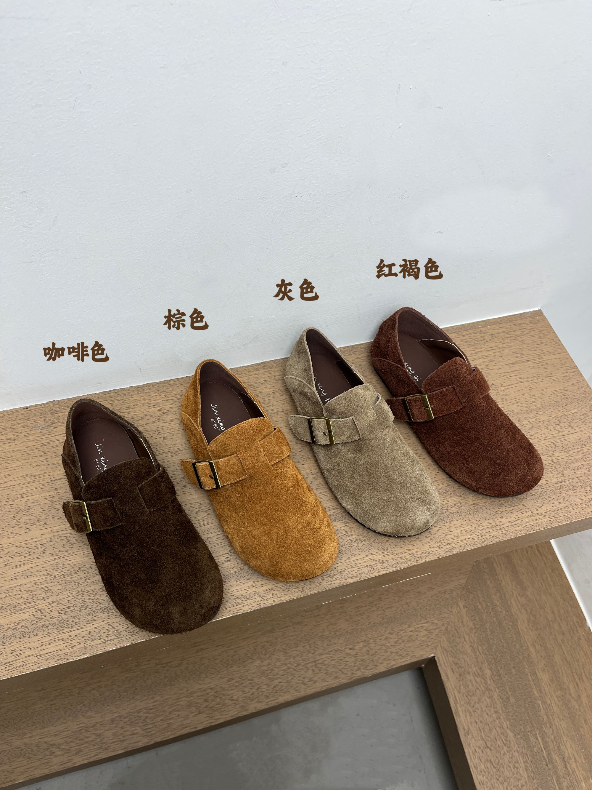 8156-2头层牛皮勃肯鞋磨砂皮一脚蹬图案圆头单鞋秋冬棕色平底复古