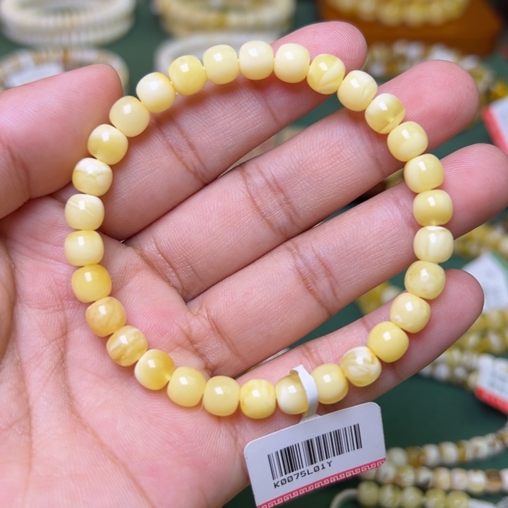 蜜蜡未镶嵌珠宝奇石