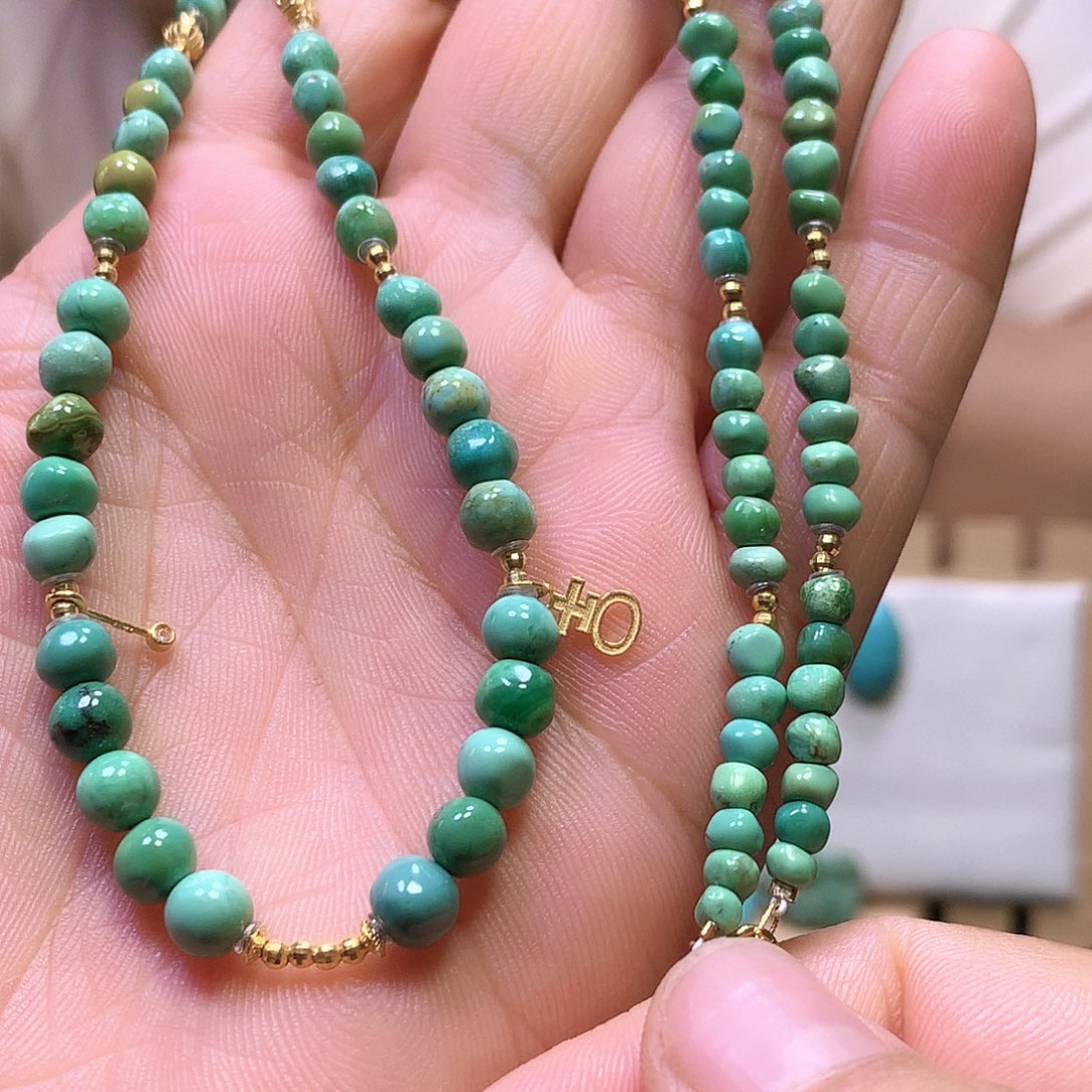 绿松石18K金镶嵌锁骨