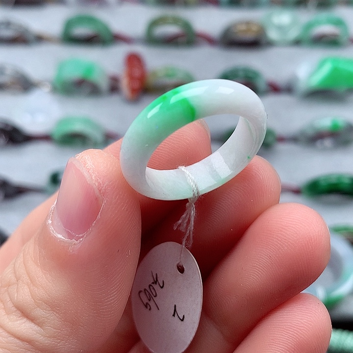 翡翠戒指未镶嵌17号