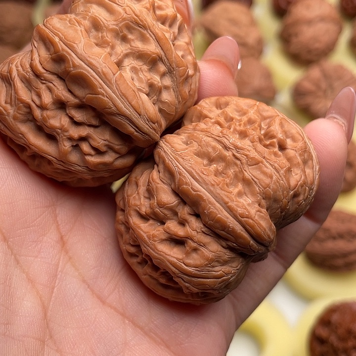 文玩核桃吊坠江*元宝