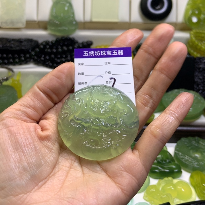 【闪购商品】未镶嵌蛇纹石玉颈饰王*贵