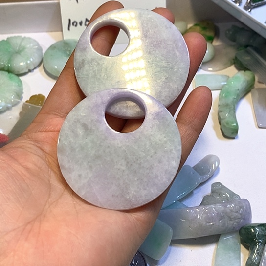 翡翠未镶嵌颈饰吊坠