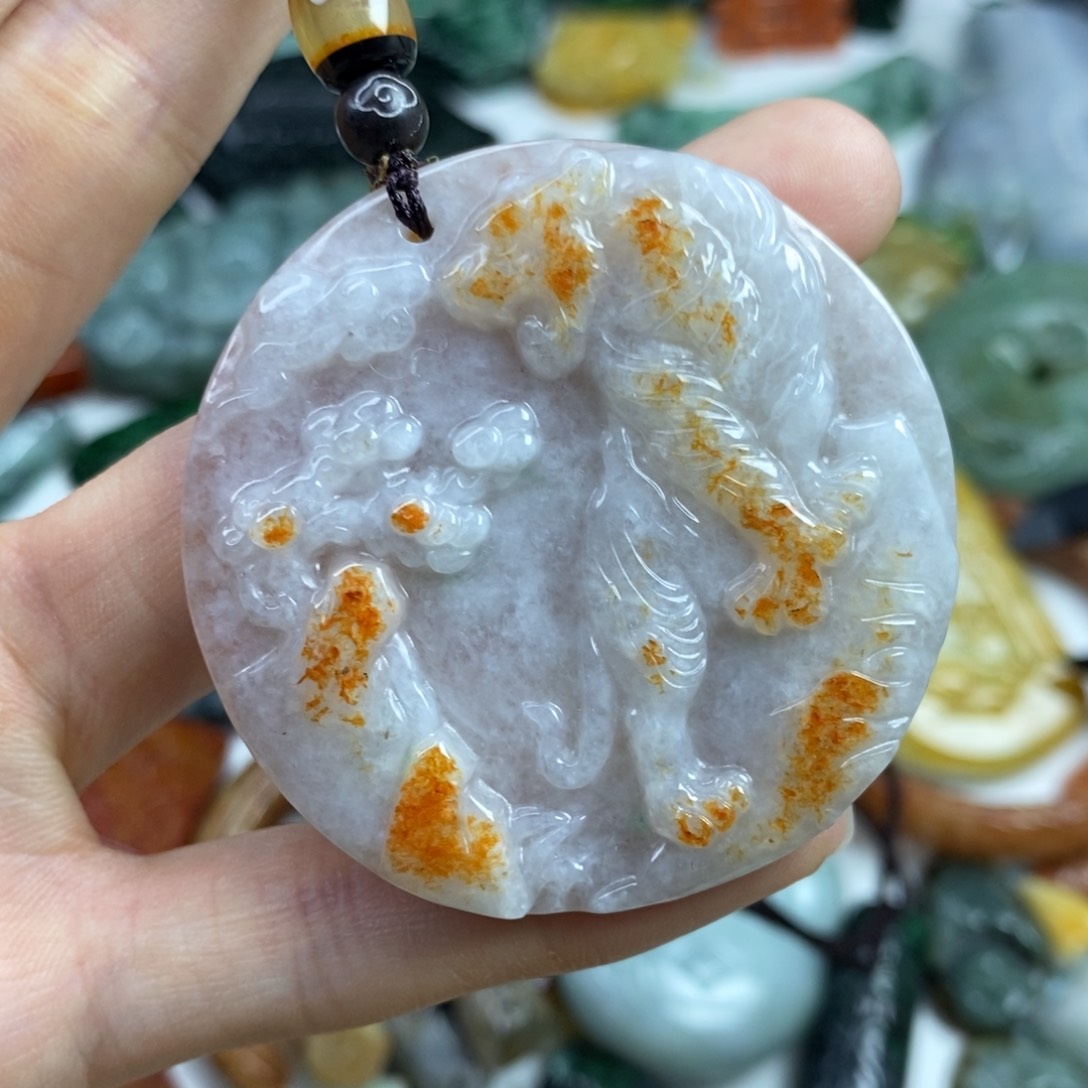 翡翠颈饰未镶嵌吊坠