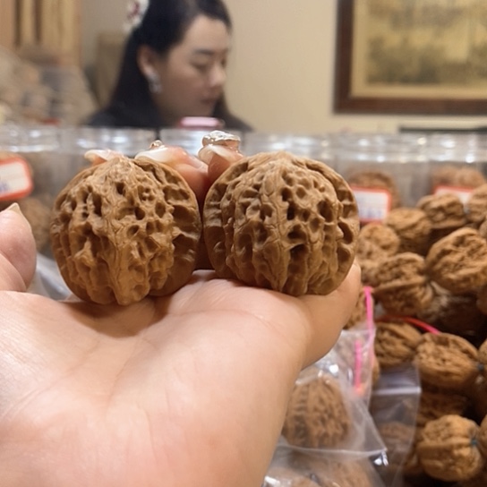 文玩核桃吊坠37刘老四有修