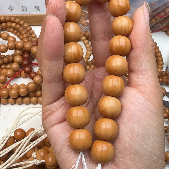 吴***用猴头核桃吊坠大老型
