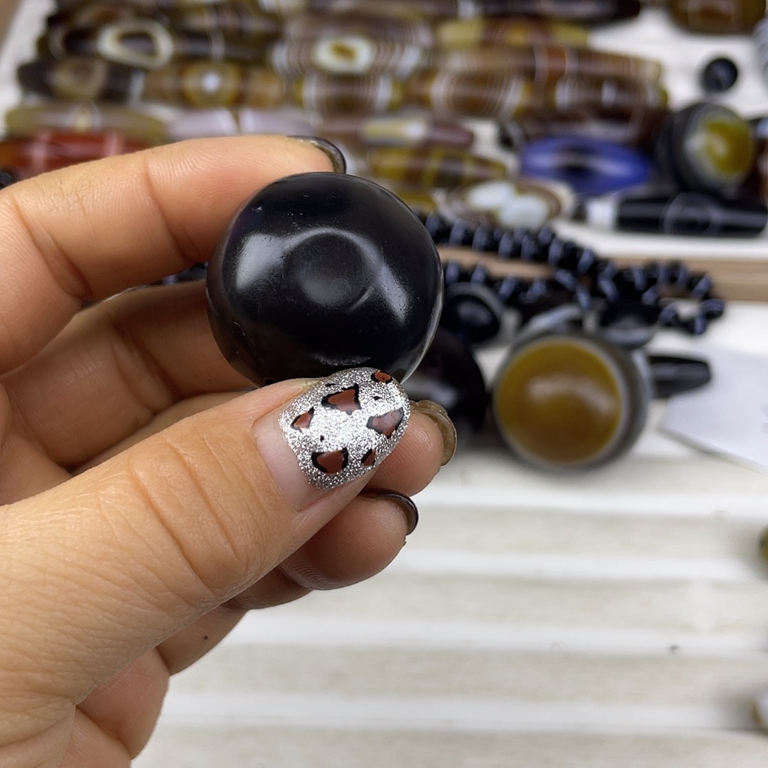 3***岸玛瑙/玉髓散珠缠丝玛瑙