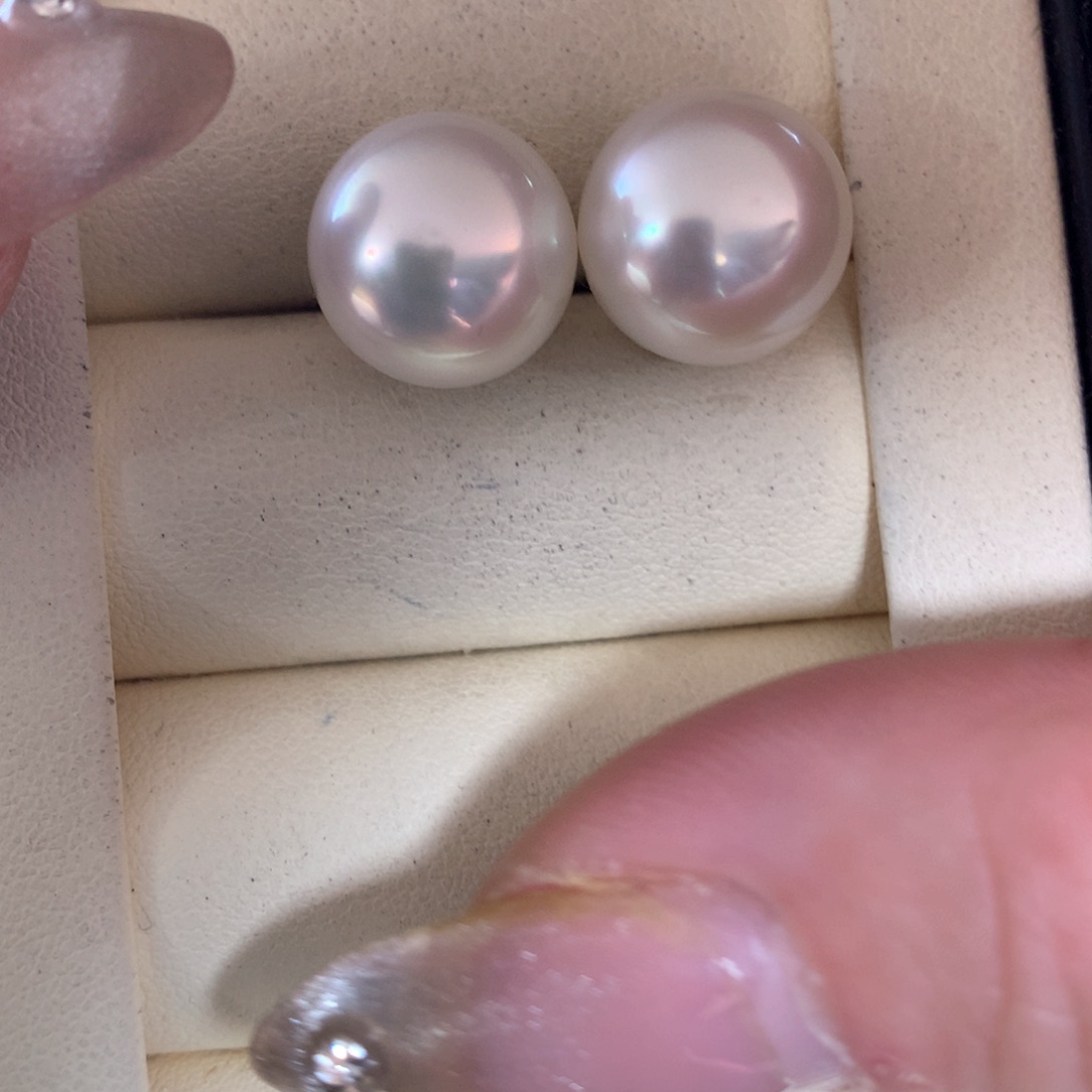 海水珍珠耳饰18K金镶嵌