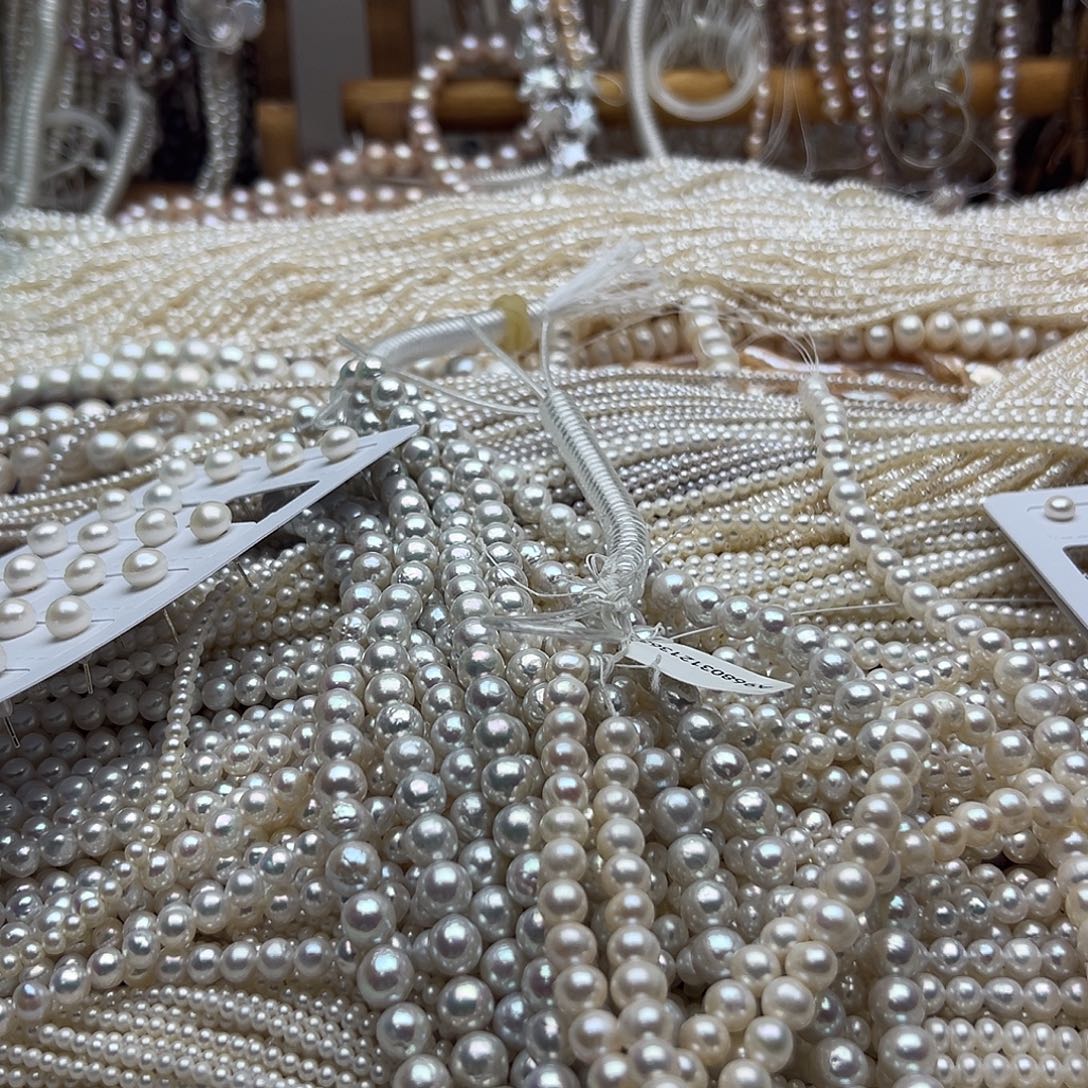 ****姐淡水珍珠未镶嵌半成品7-8成品s元宝两条拍四发二