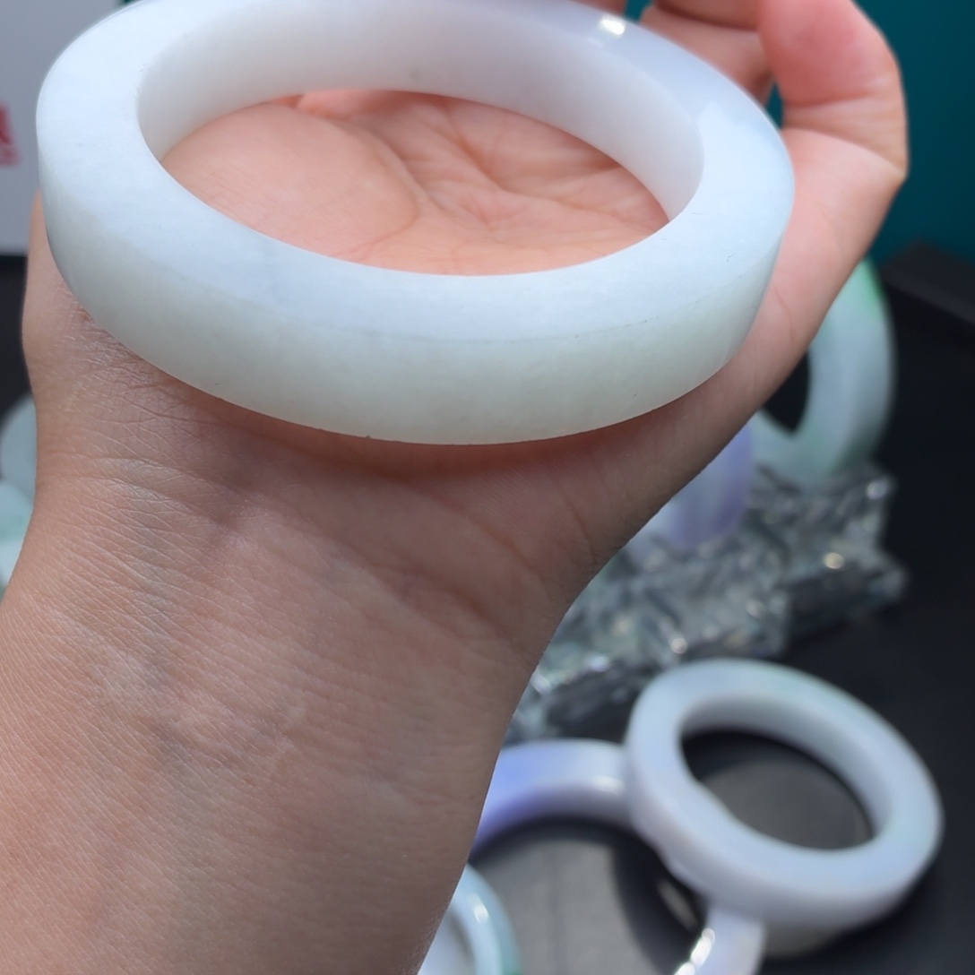 ****。定制翡翠未镶嵌正圈天然翡翠手镯定制