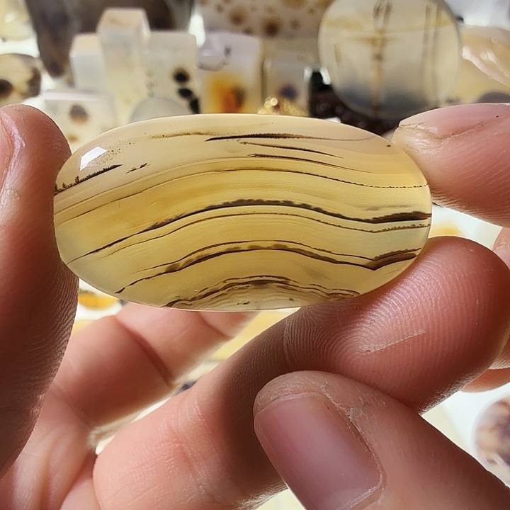 玛瑙/玉髓未镶嵌珠宝半成品