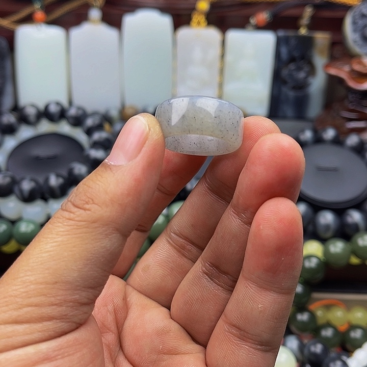 未镶嵌戒圈和田玉l*l