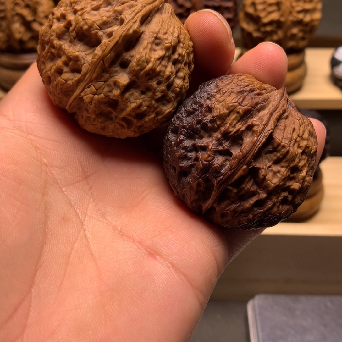 文玩核桃吊坠貔貅金蟾44mm