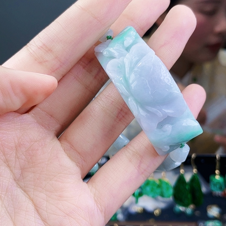 翡翠手链未镶嵌饰品