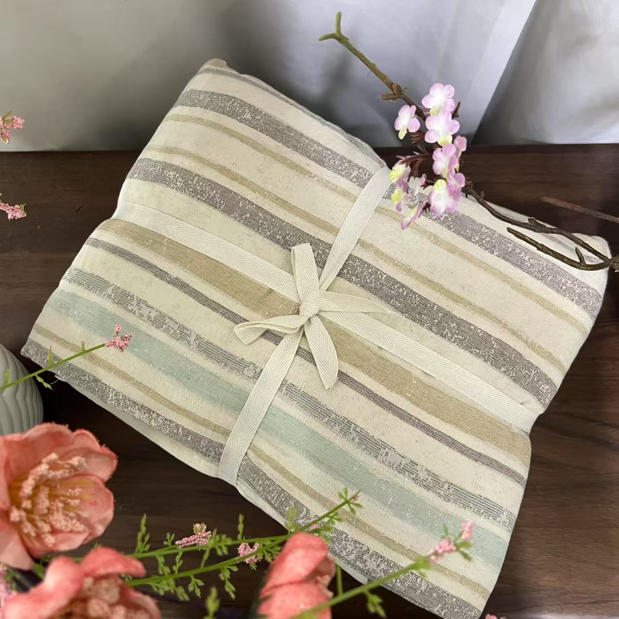 小资情调-蓝灰色罗布麻椰壳扣四件套