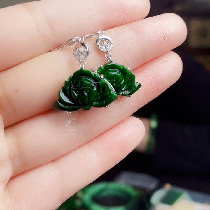 翡翠银S925镶嵌颈饰多样性