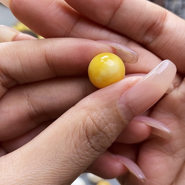 琥珀裸石未镶嵌单珠尺寸13mm
