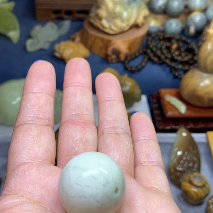 蛇纹石玉岫玉2.5 未镶嵌