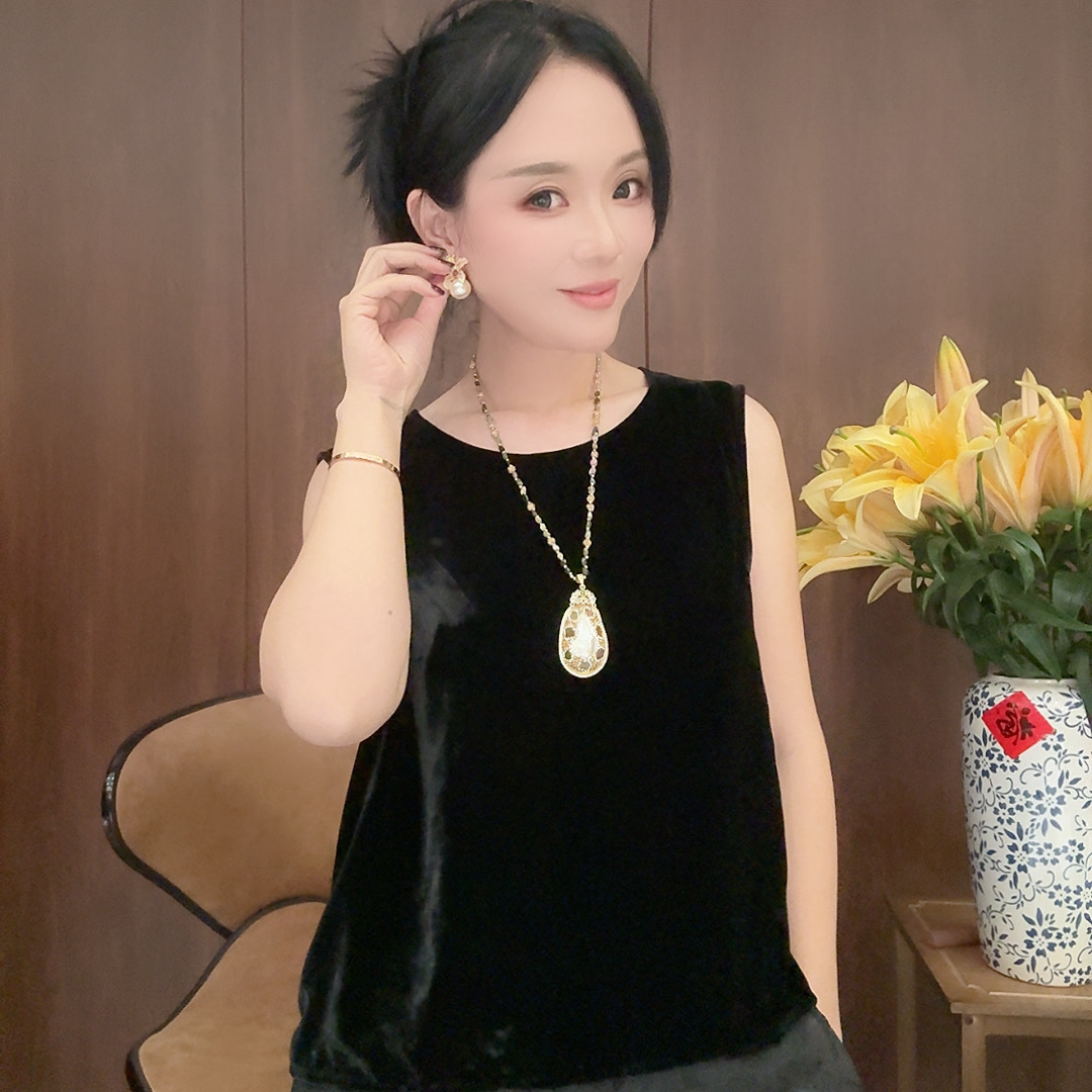 圆领后背弹力丝绒背心