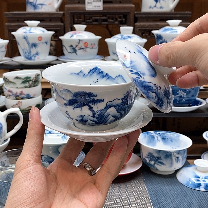 手绘揽胜山水盖碗200cc釉下彩微瑕福利款