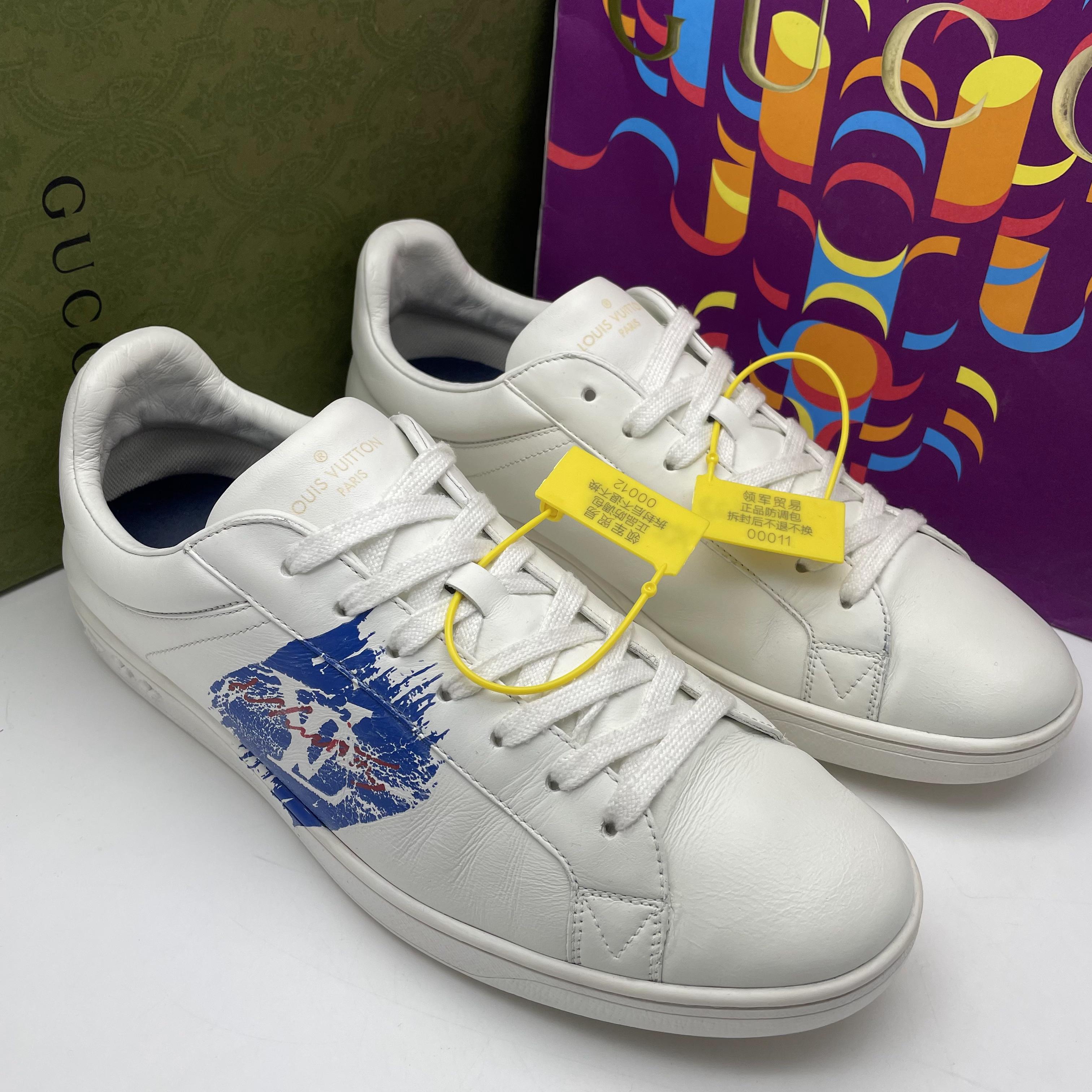 95新 LouisVuitton/路易威登 42欧码/二手白色侧标涂鸦休闲板鞋