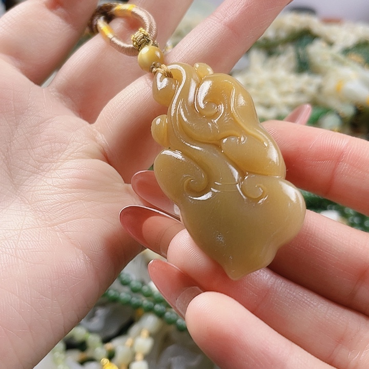 未镶嵌和田玉挂件