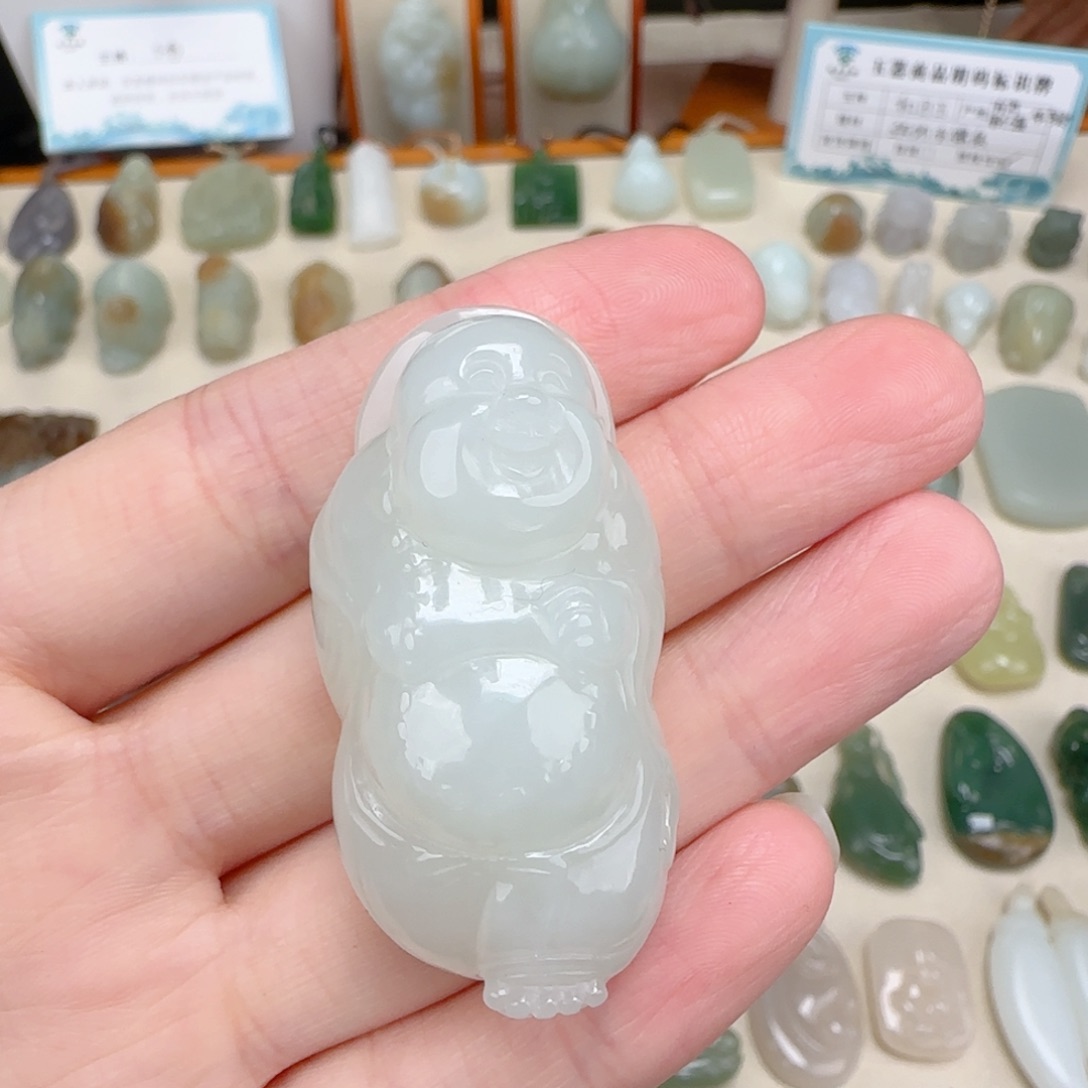 云***事颈饰未镶嵌和田玉