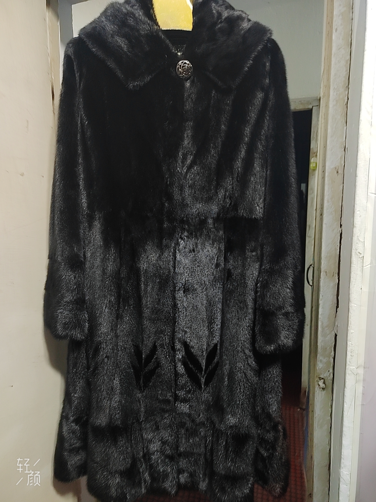 中古水貂大衣，俄罗斯进口纯黑色时装版帽，长112cm，胸围115cm