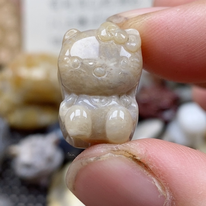 颈饰未镶嵌硅化珊瑚（珊瑚玉）有瑕 小