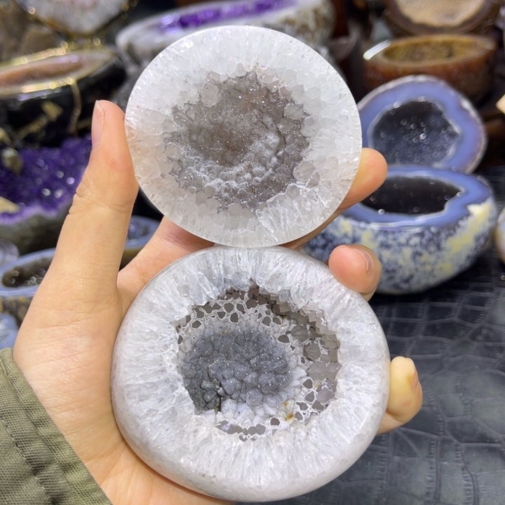 未镶嵌水晶珠宝半成品