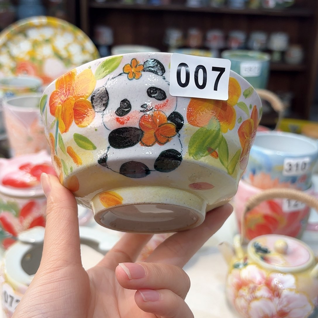 瓷片兔兔的小可爱