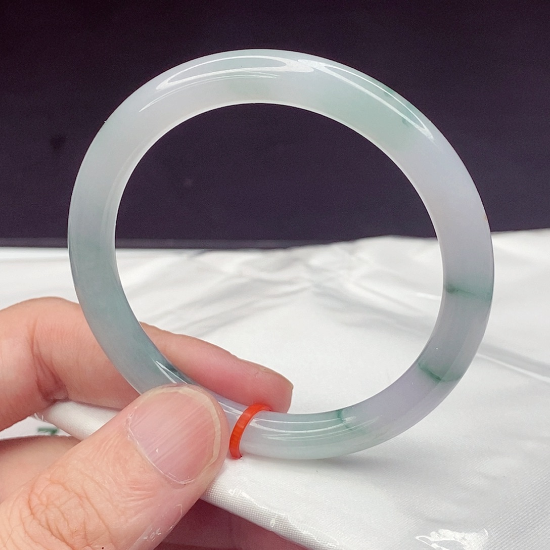 翡翠未镶嵌手镯55.2圈