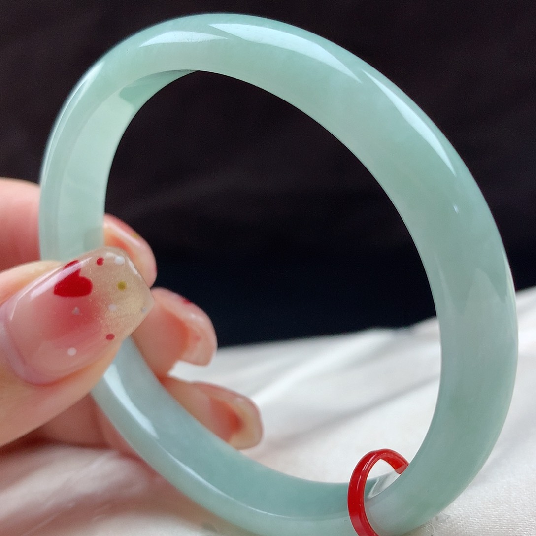 翡翠手镯（贵妃镯）未镶嵌95465，