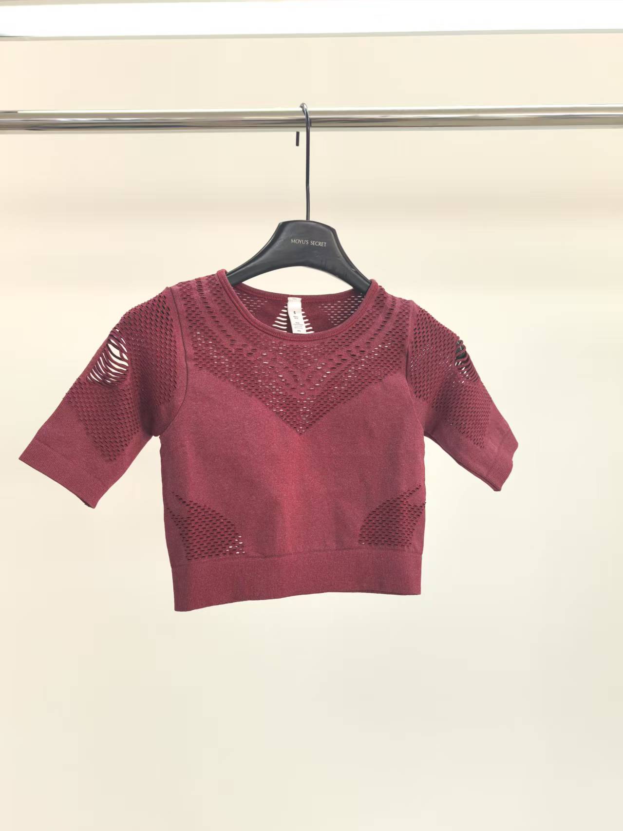 no退no换微脏微暇 604女士时尚健身上衣