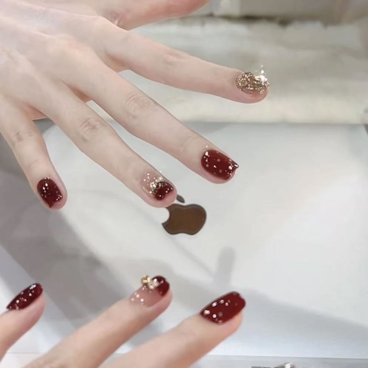 【怦然心动】高品质车厘子红蝴蝶结钻碎钻法式显白氛围纯手工穿戴甲