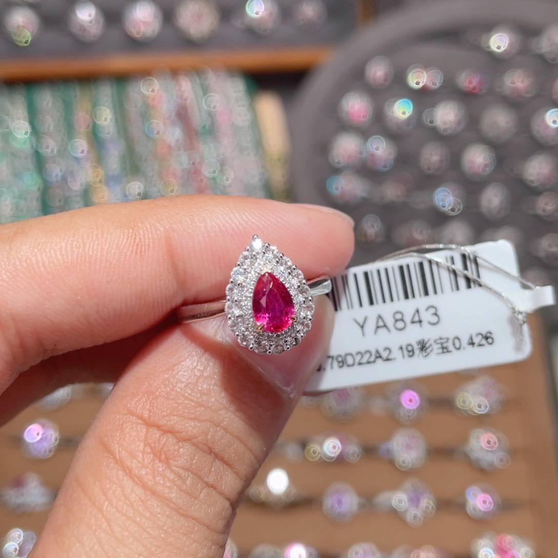 红宝石戒指18K金镶嵌0.79ct 无烧